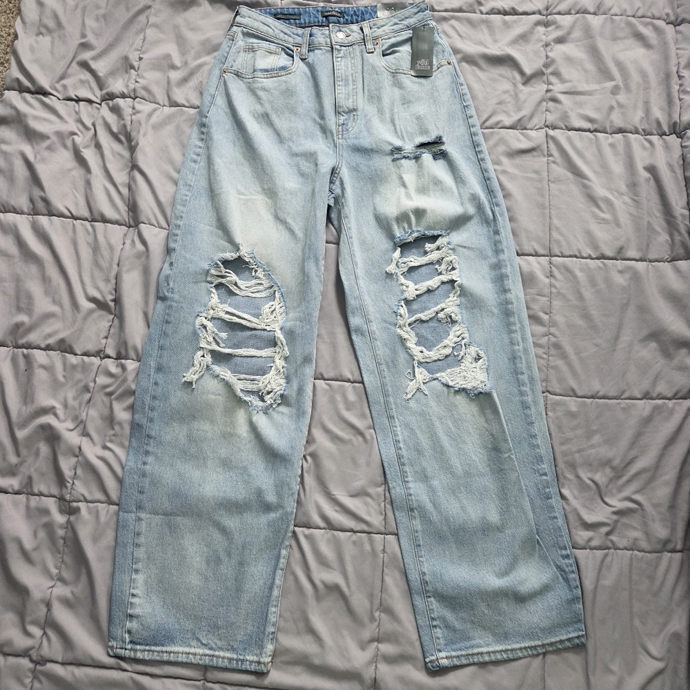 Wild Fable Baggy High Rise Ripped Mom Jeans Size 8 NWT